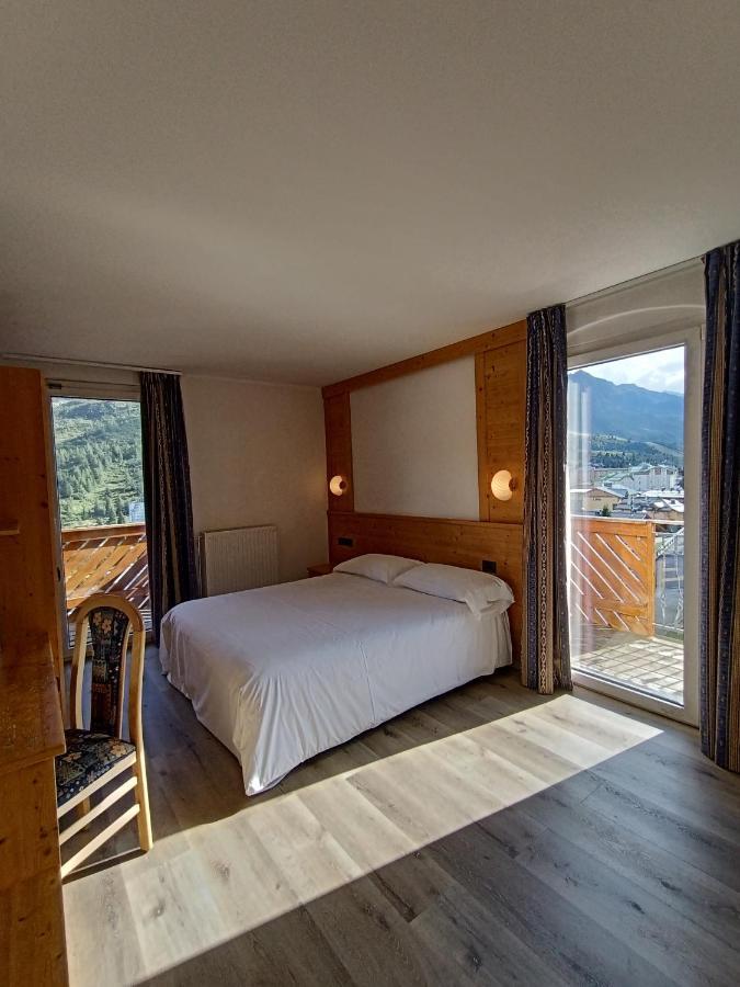 Hotel Cielo Blu Passo del Tonale Exterior foto