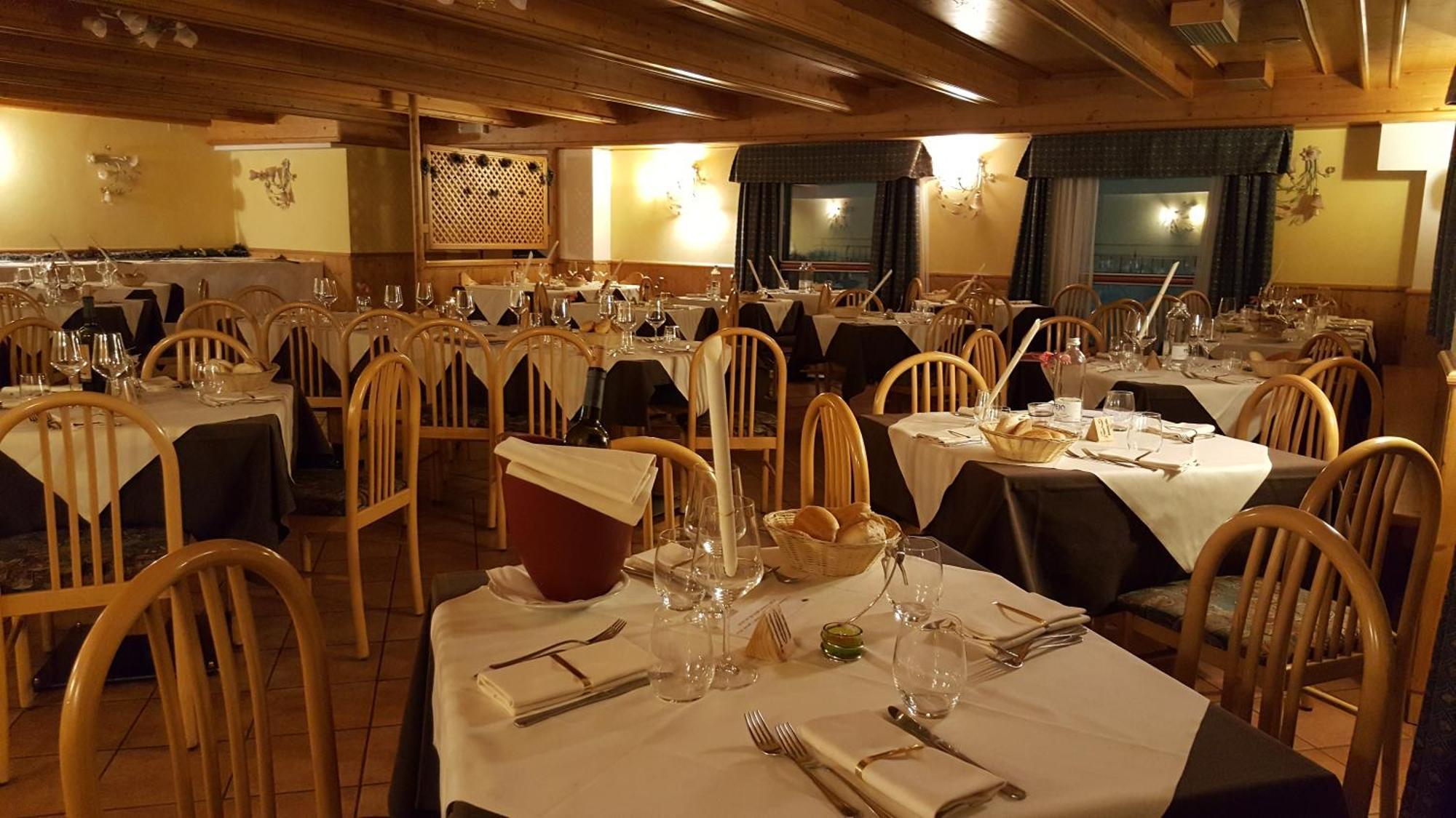 Hotel Cielo Blu Passo del Tonale Exterior foto